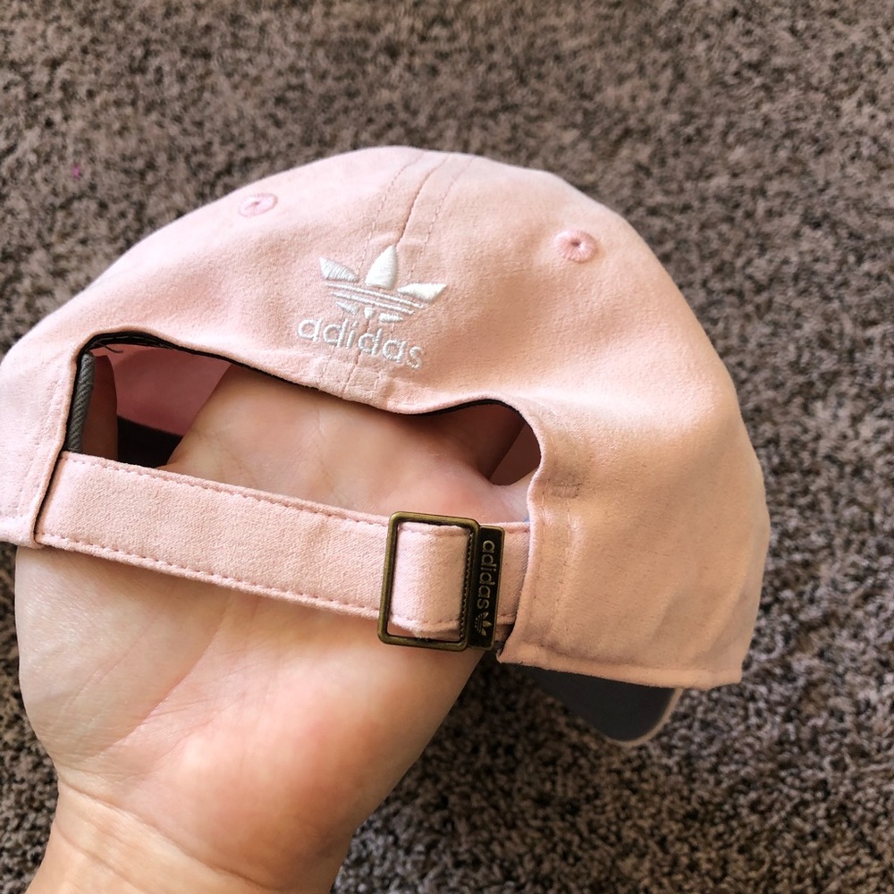 Adidas hat - Picture 3 of 4